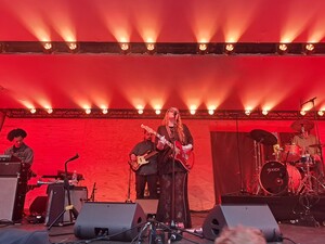 Picture of a concert of Emma-Jean Thackray